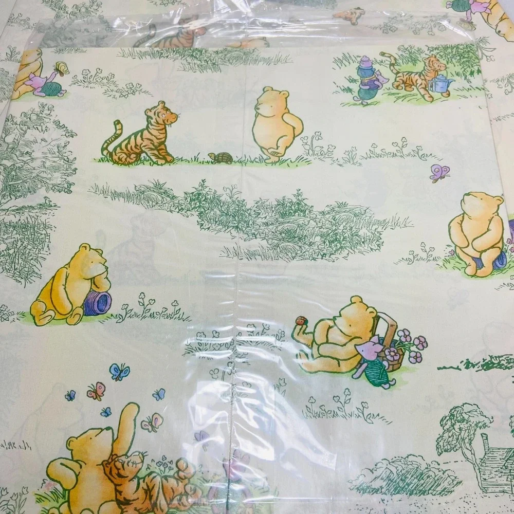 VTG Lot of 5 Disney Classic Pooh & Friends Gift Wrap‎ Hallmark Birthday Shower